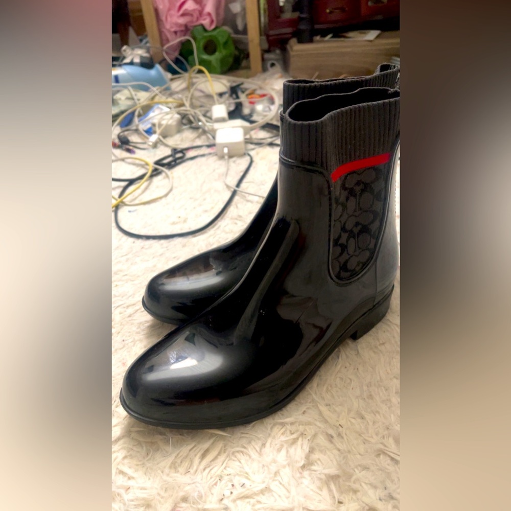 Coach boots